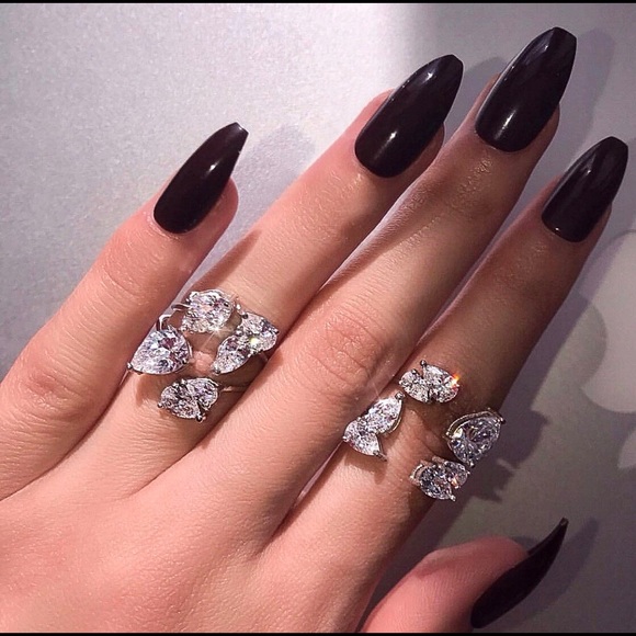 Sterling Silver Ring - Picture 4 of 6